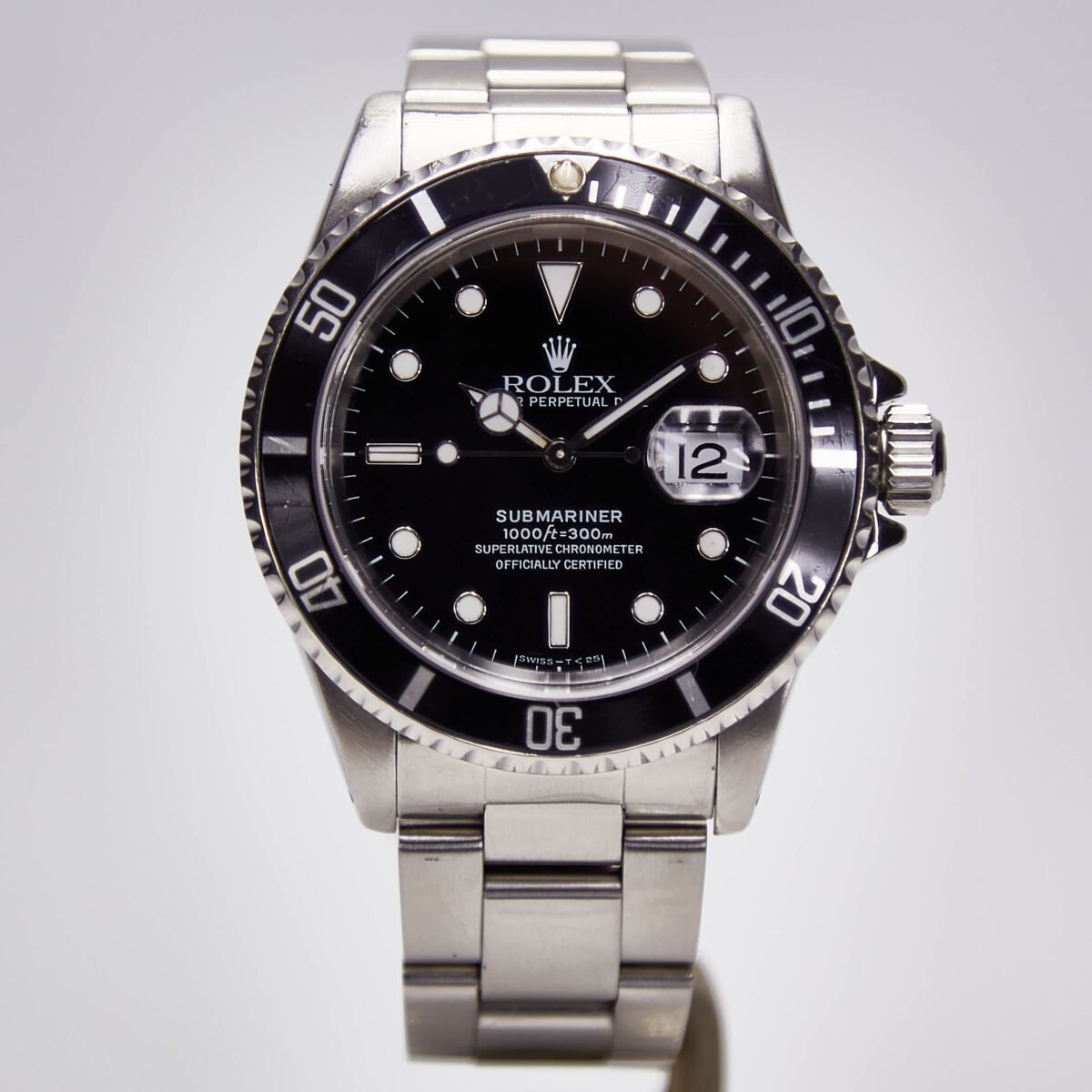 Rolex Submariner Date (16610)